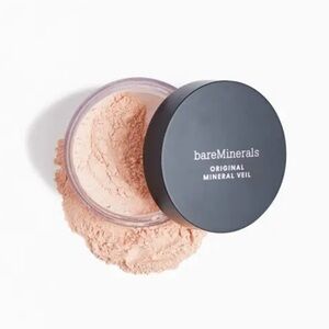 BAREMINERALS
Mineral Veil® Setting Powder
Broad Spectrum SPF 25 in Translucent